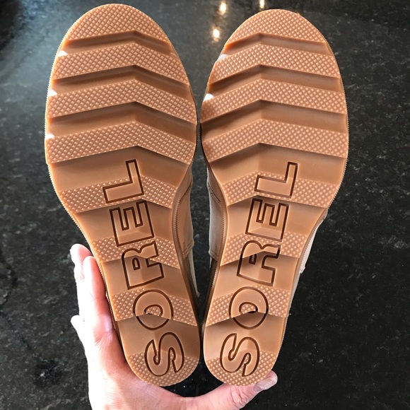 New Sorel Joan of Arctic Chelsea Wedge Lux Booties - Picture 8 of 16